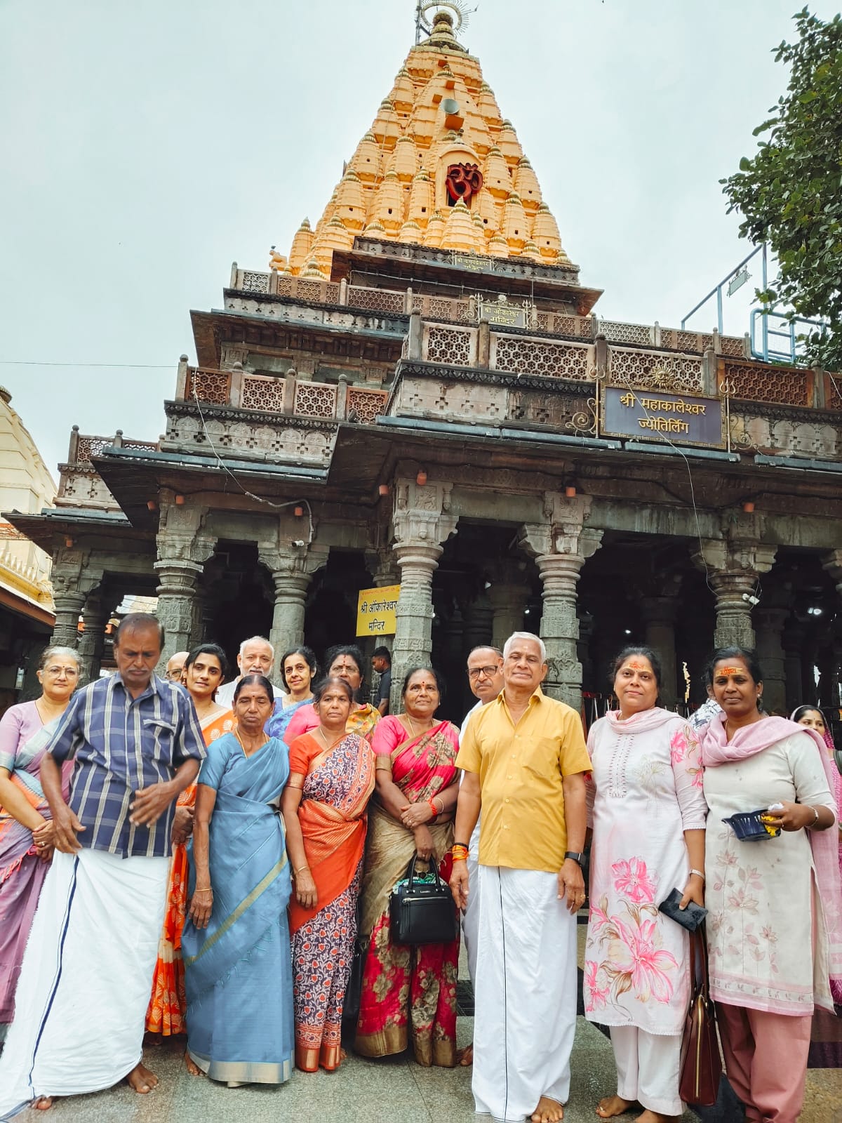 IndoreCab group tour at Mahakaleshwar Jyotirlinga